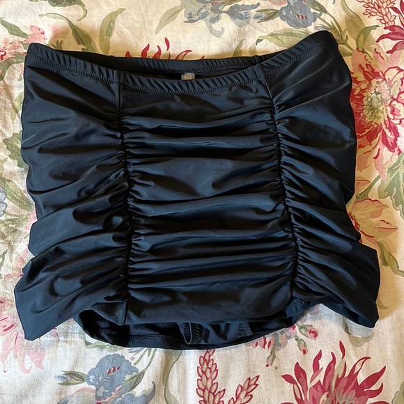 RAISINS CURVE Size 16W PinUp Girl Ruched Swim Skirt Stretch Sexy Slim $119 NEW - Picture 11 of 16